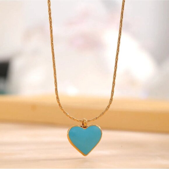 18k Gold Plated Heart Shaped Pendant Necklace, Minimal Box Chain Necklace - Picture 2 of 2